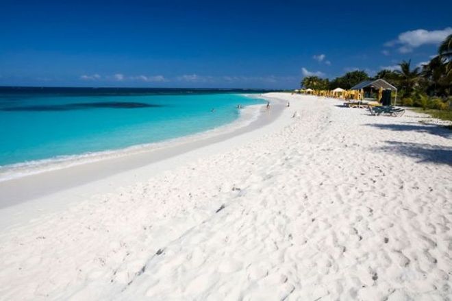 Hyams Beach - білосніжні піски