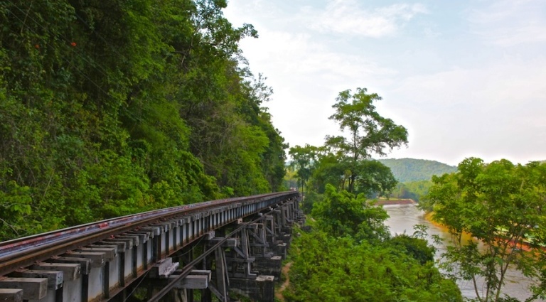 Тайсько-Бірманська залізниця або Дорога Смерті (Death Railway) (Таїланд)