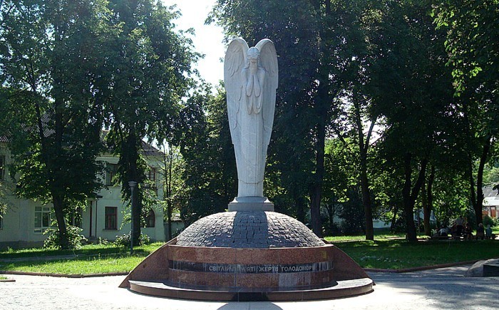 Пам'ятник жертвам Голодомору  «Янгол, що плаче», Житомир