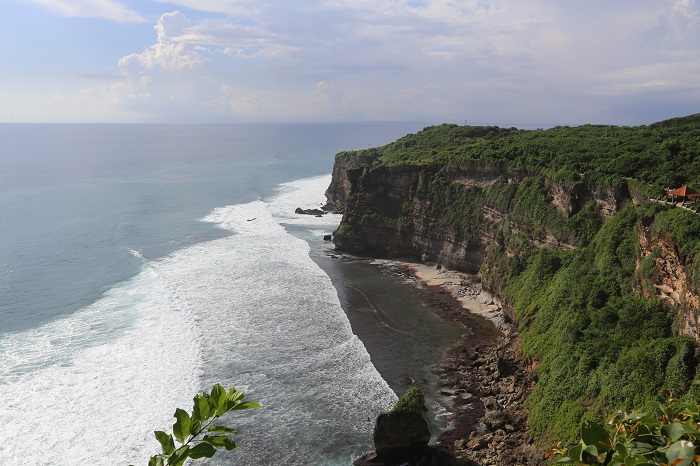 Тіртха Улувату є однією з найзнаменитіших пам'яток міста Балі