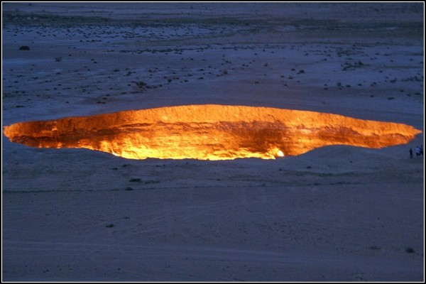 Ворота пекла: газовий кратер Дарваза в Туркменістані (3)