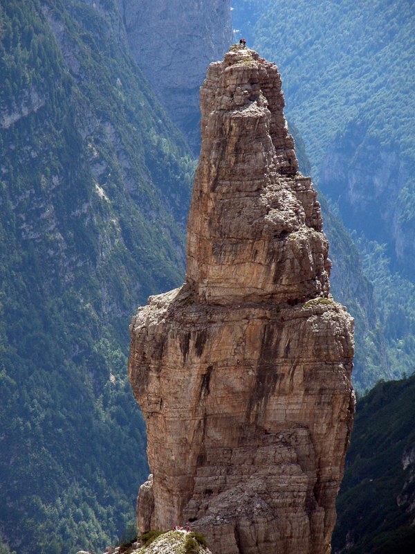 Доломітові Альпи - дивовижної краси 150-кілометровий гірський масив в Східних Альпах. Скарб Італії (14)