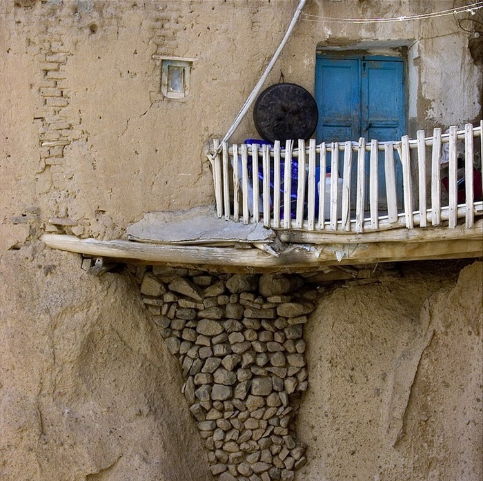 Кандован - дивне місто-термітник в Ірані (1)
