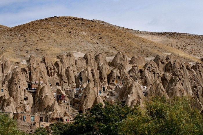 Кандован - дивне місто-термітник в Ірані (2)