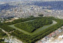 Курган в Осаці - найбільша гробниця в світі… (1)