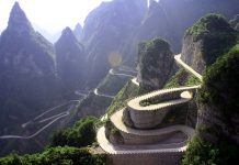 Дорога в небеса в Китаї — одна з найнебезпечніших доріг в світі (7)