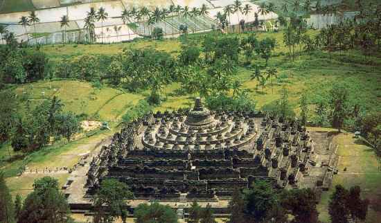 Містичний храм Боробудур. Найстаріший буддистський Храм у світі (11)
