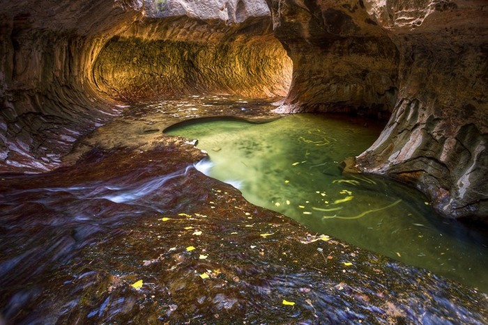 Підземний храм-метро: казкова печера в Сіоні (4)