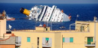 Аварія та затоплення лайнера "Costa Concordia"