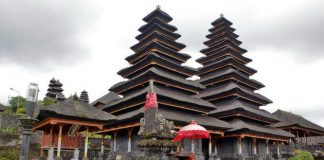 Храм Пура Бесакіх на Балі (4)