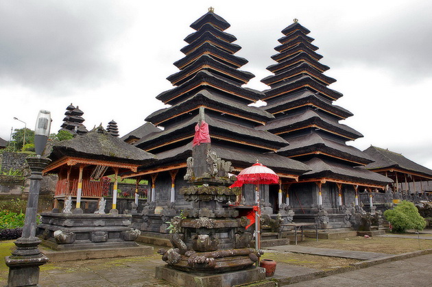 Храм Пура Бесакіх на Балі (4)