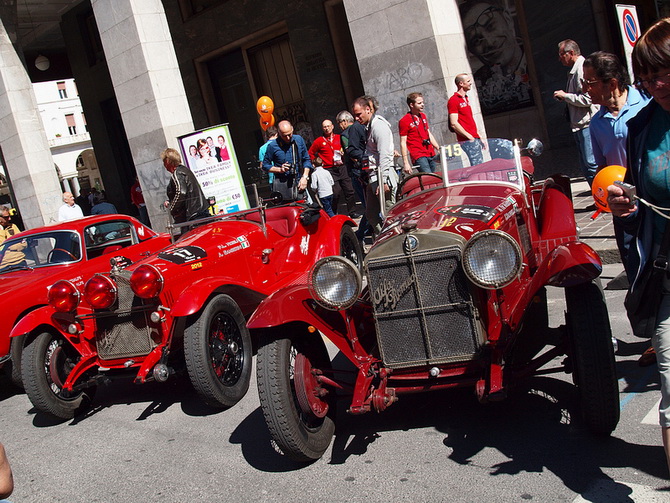 Mille Miglia 2012 - фестиваль старовинних автомобілів (23)