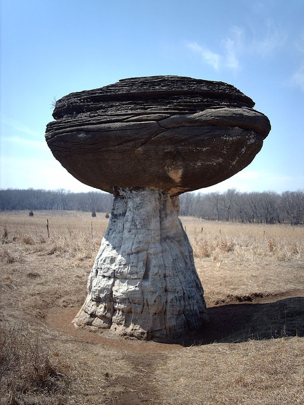 Грибна скеля в Канзасі