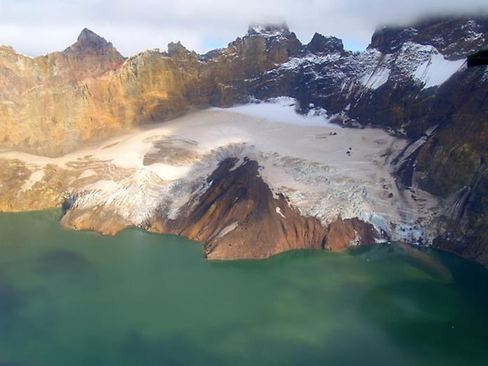 Вулкан Катмай на Алясці (1)