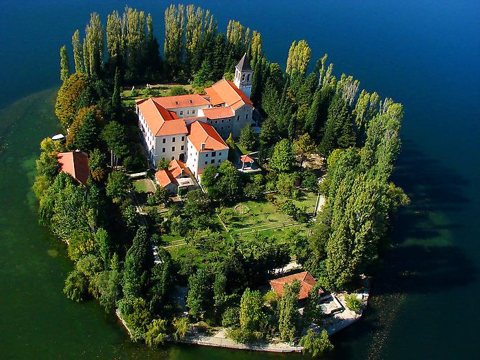 Острів Вісовац в Хорватії (1)
