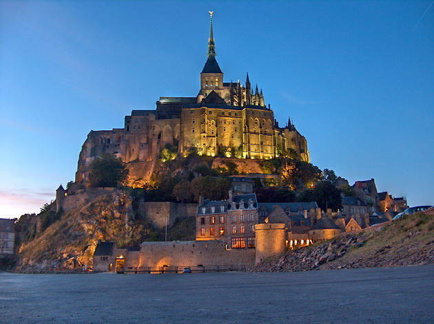Замок Мон-Сен-Мішель - один з найромантичніших замків старого світу (19)