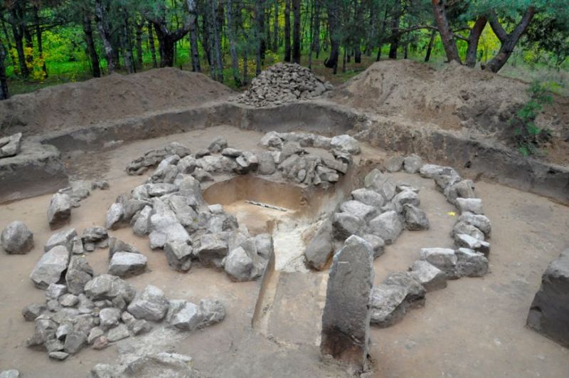 Розкопки кургану, знайденого у 2013 році фото: Михаїл Криволапов