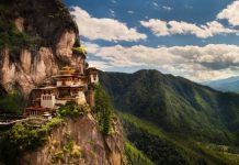 П'ять найбільш недоступних монастирів світу (4)