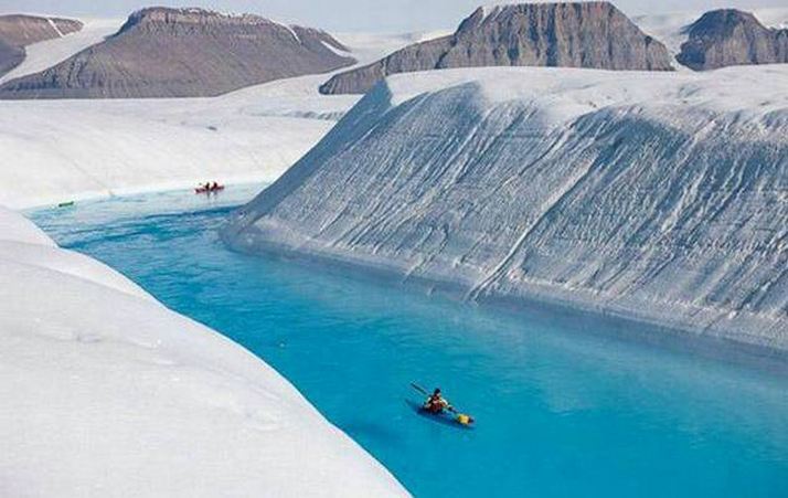 Синя ріка Гренландії (1)