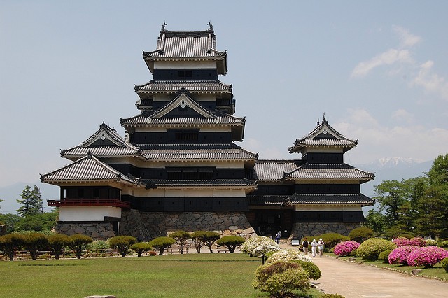 Неповторна архітектура середньовічного замку Мацумото, Япония (1)
