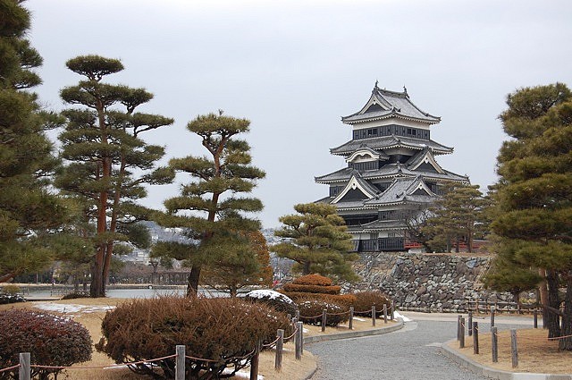 Неповторна архітектура середньовічного замку Мацумото, Япония (2)