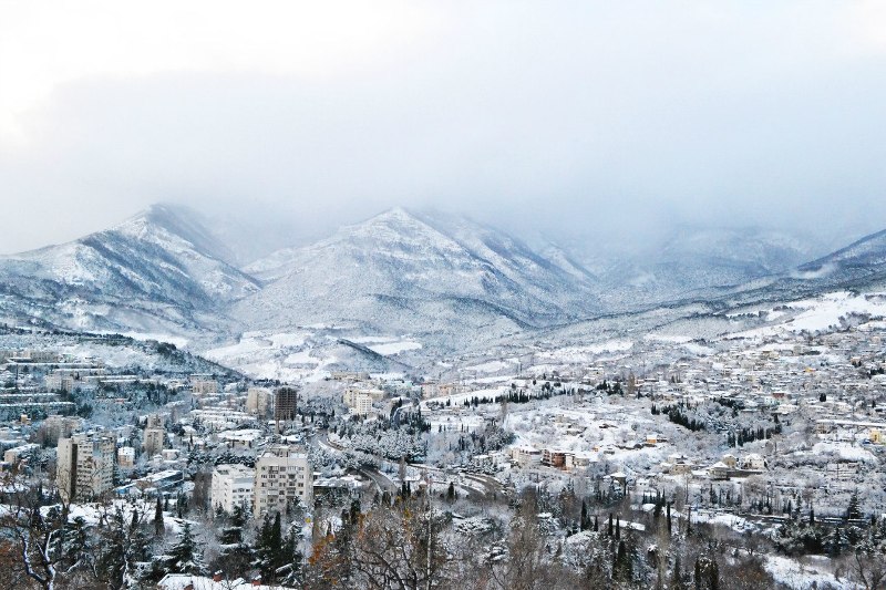 Засніжена Ялта, Крим, Україна