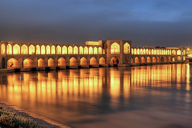 Міст Хаджу, один з найкрасивіших мостів світу Ісфахан, Іран (2)