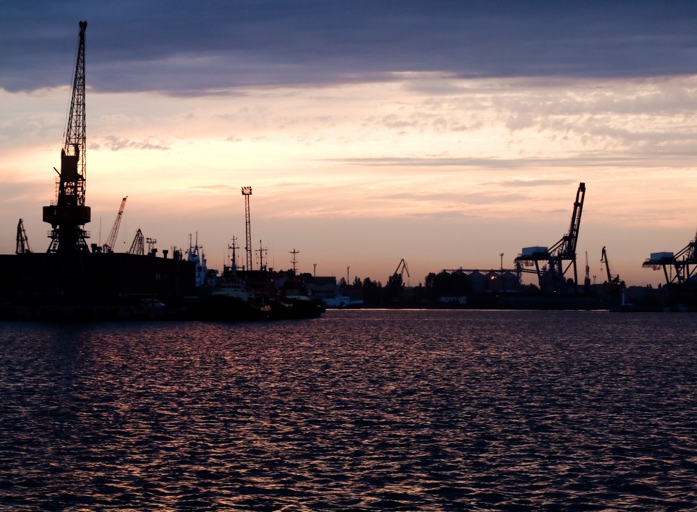 Coucher de soleil sur le port d'Odessa