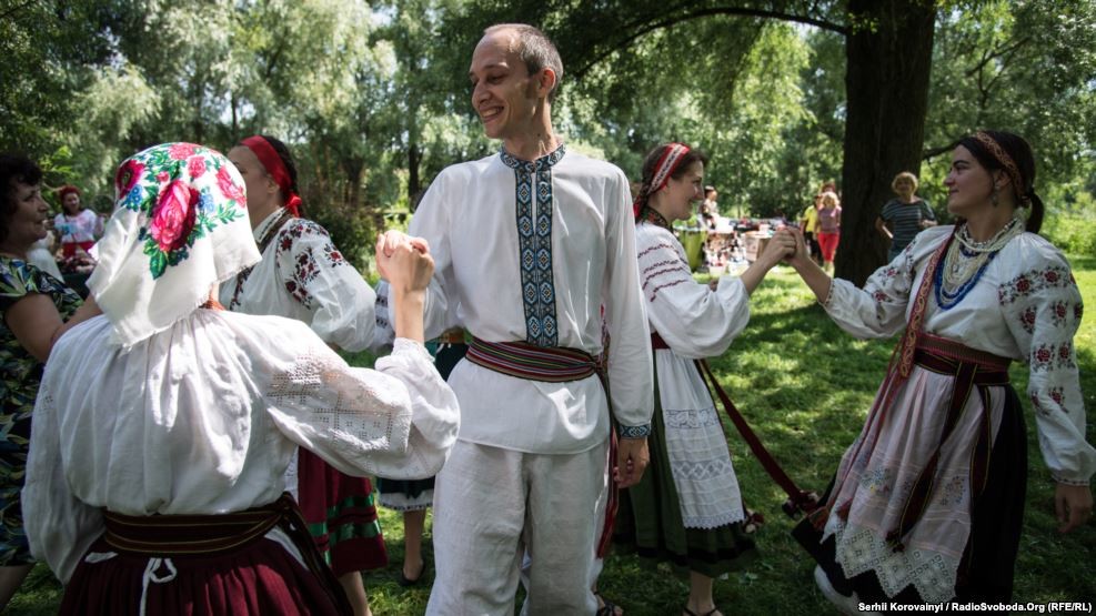 фестиваль етнічного одягу у замку-музею Радомисль