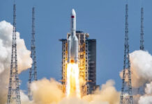 Частина величезної китайської ракети впаде на Землю найближчими днями і ніхто не знає куди