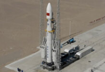 Китай вперше запустив супутники за допомогою нової твердопаливної ракети Ліцзянь-1