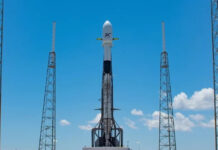 Ракета Falcon 9 для майбутньої пілотованої місії на МКС зіткнулася з мостом під час транспортування