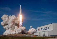 SpaceX отримала ліцензію на запуск секретних військових супутників за допомогою ракети Falcon Heavy