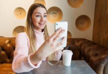 Японські вчені розповіли, як перемогти залежність від смартфона