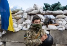 Більшість українців вважають, що війна з росією триватиме щонайменше півроку