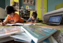 Дистанційне навчання в Україні. Які предмети даються дітям найважче