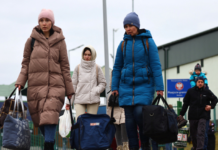 У Кабміні розповіли, скільки українських біженців можуть повернутися з-за кордону в 2023 році