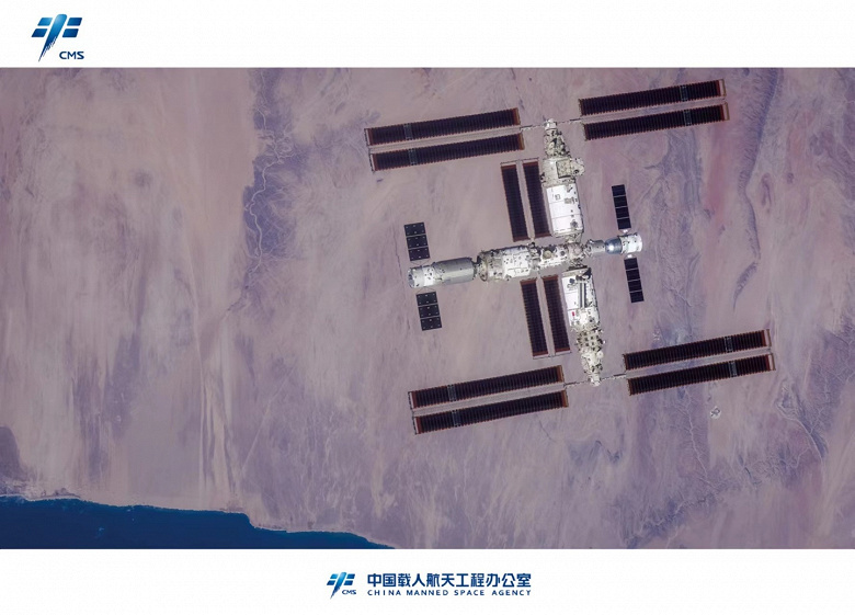 Китай показав якісні фото своєї орбітальної станції Тяньгун (фото)