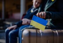 Близько 70% українців можуть не повернутися з-за кордону: дослідження